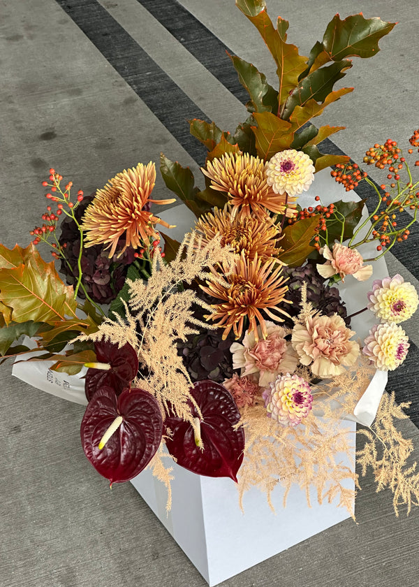 Bouquet deep burgundy | amber