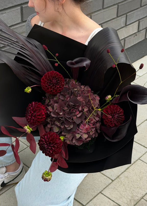 Bouquet ruby red | black