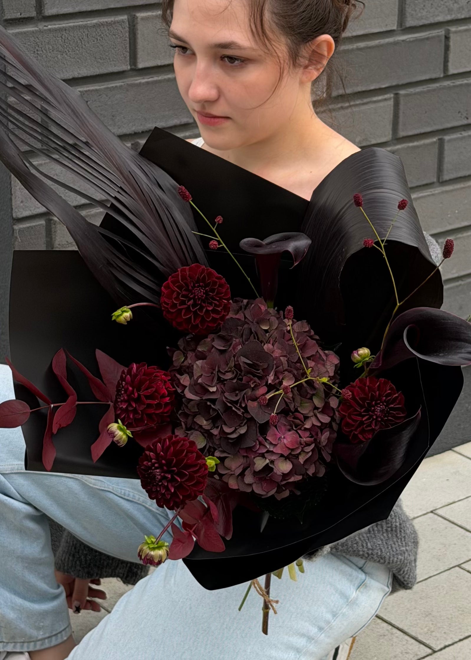 Bouquet ruby red | black