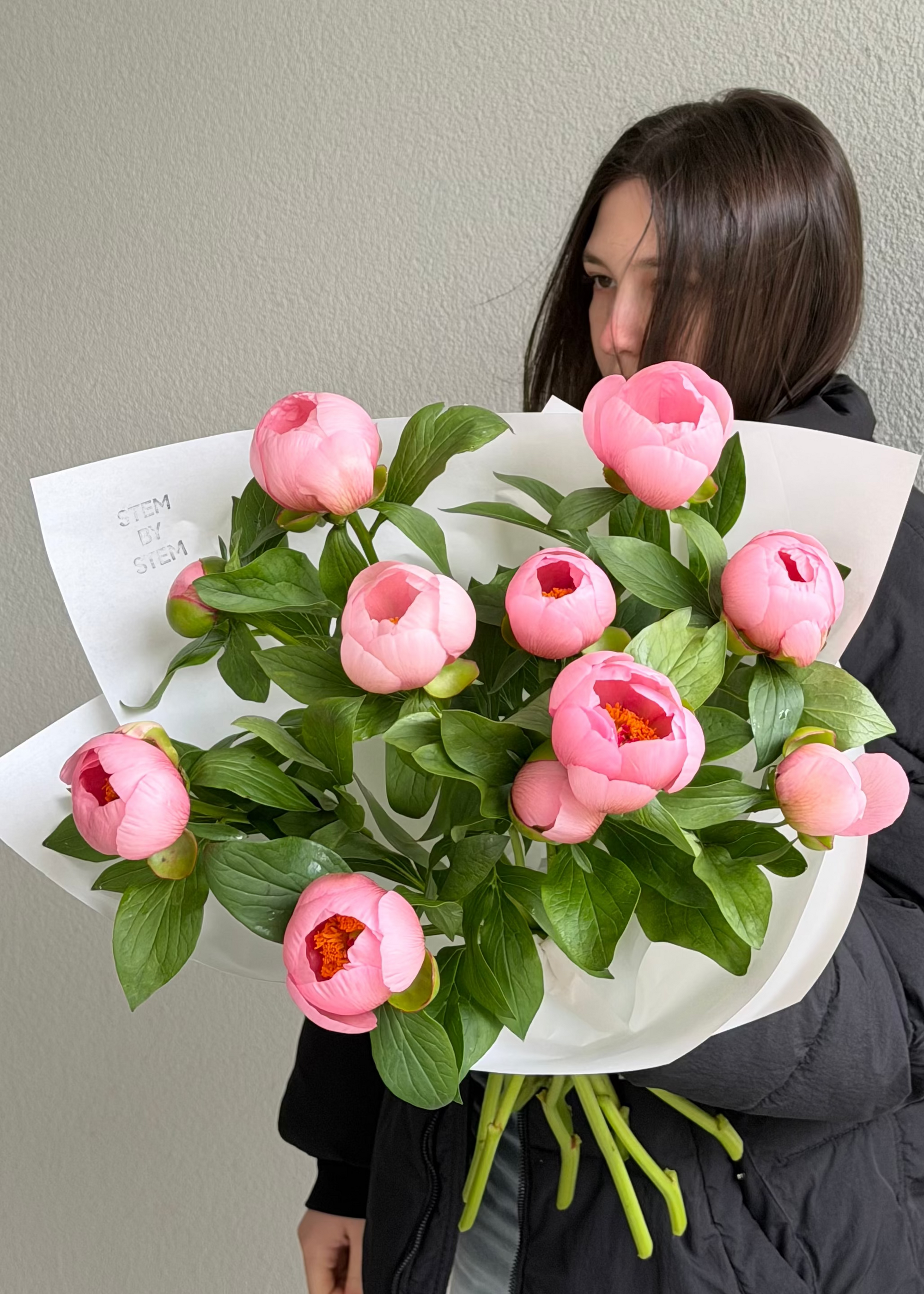 Mono | salmon peonies