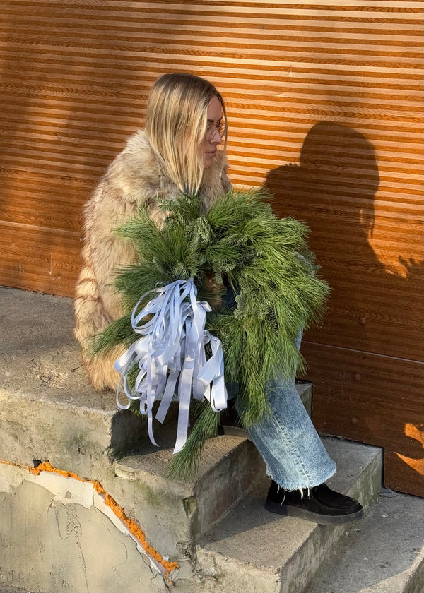 Wreath with silver ribbons