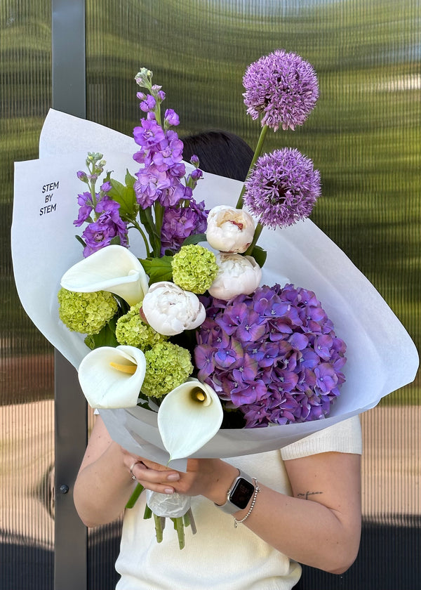 Bouquet purple | green | white