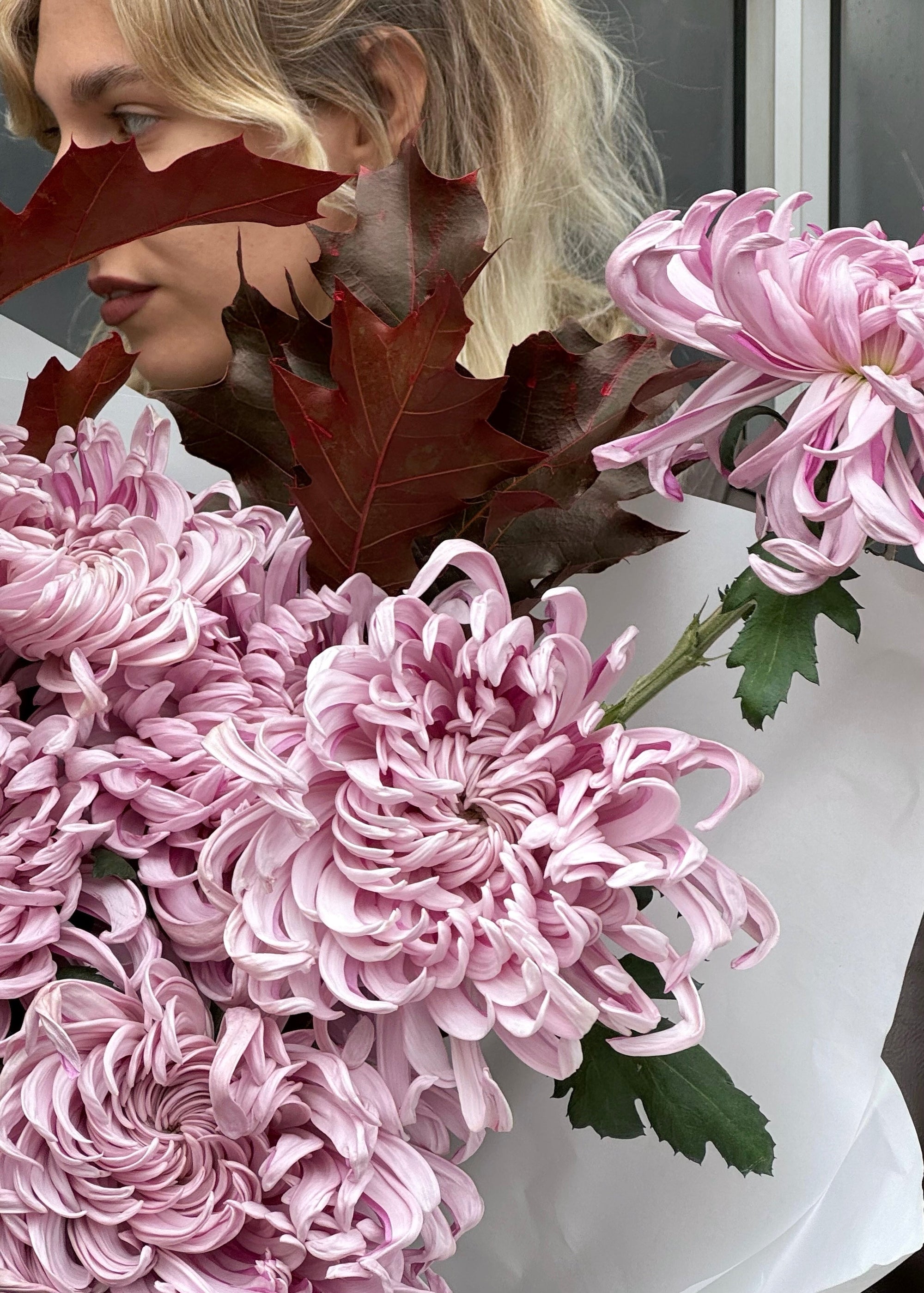 Mono bouquet| Chrysanthemums Vienna - Stem By Stem