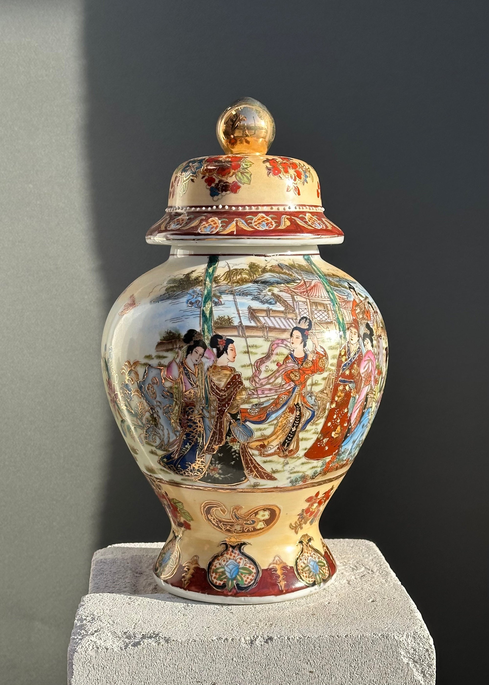 Vase 4 - Stem By Stem