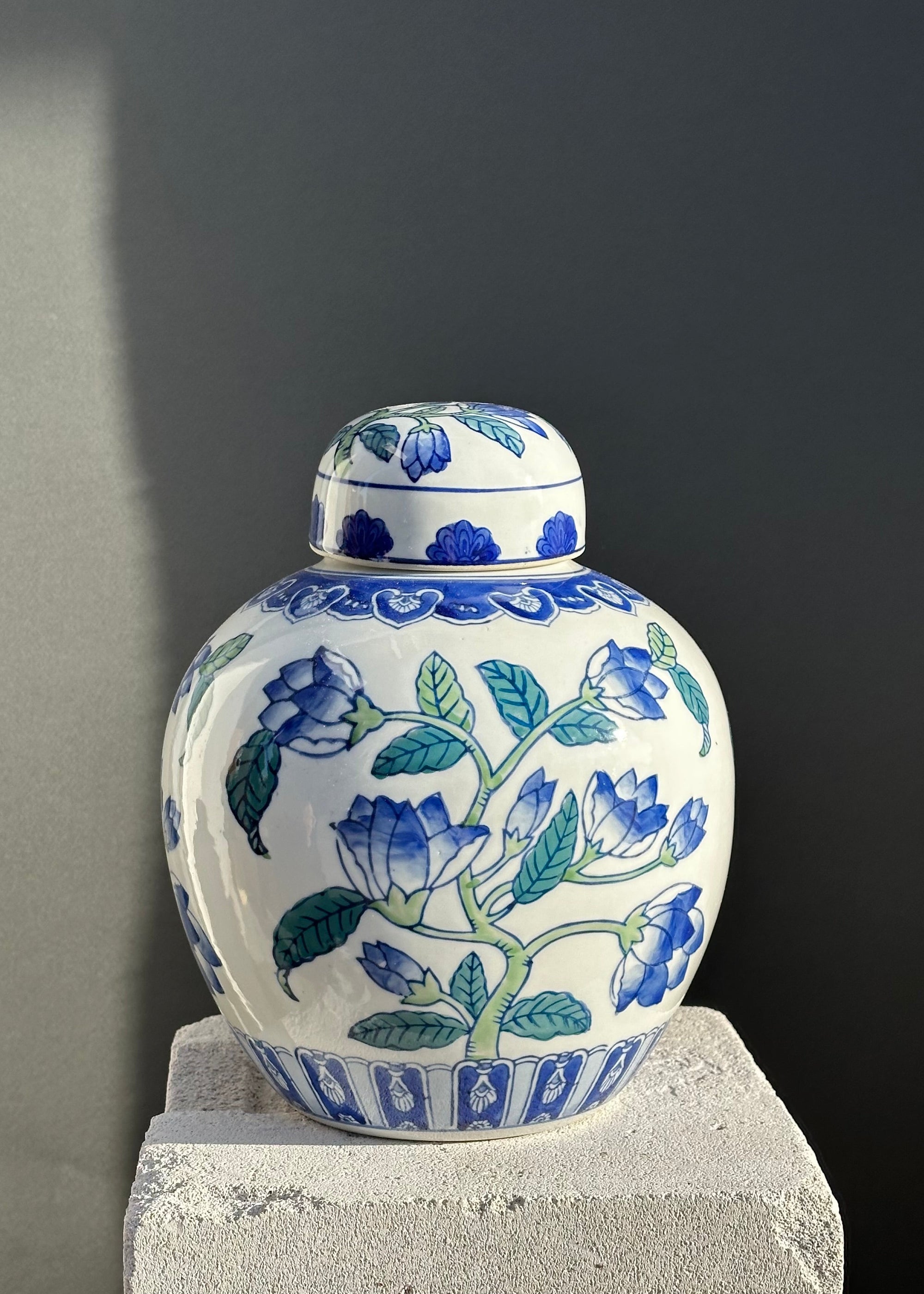 Vase 6 - Stem By Stem