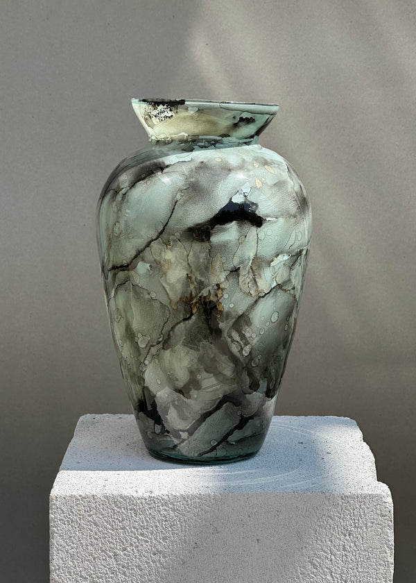 Vase 9 - Stem By Stem